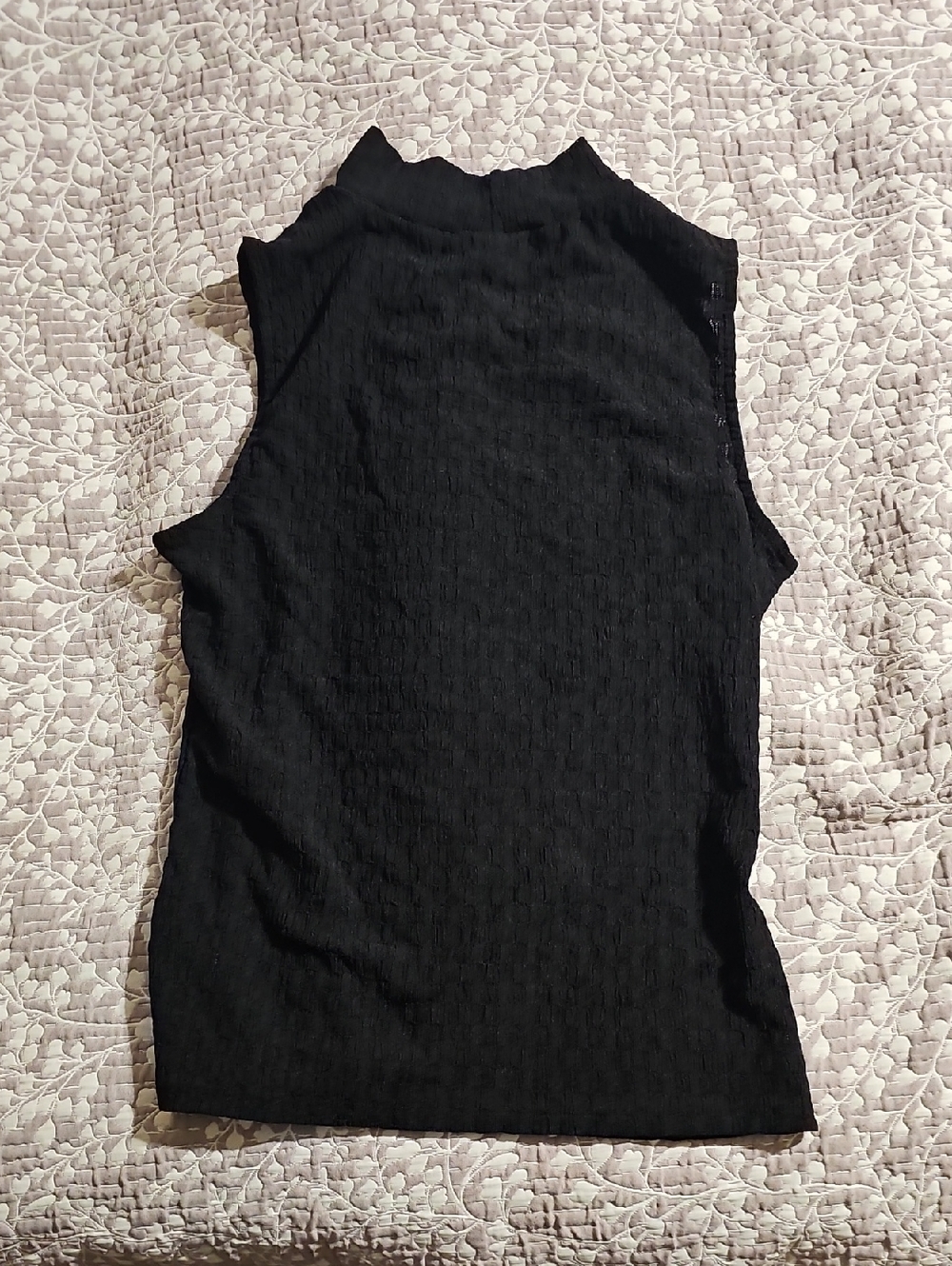 Time and Tru Black Sleeveless Mock Neck Ribbed Tank